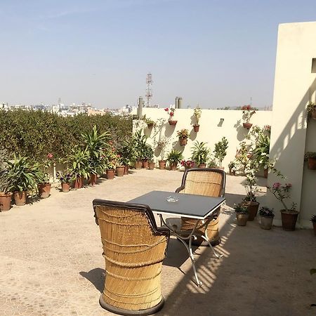 Saket Inn Jaipur Bagian luar foto