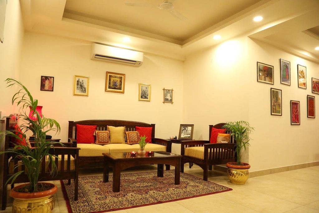 Saket Inn Jaipur Bagian luar foto
